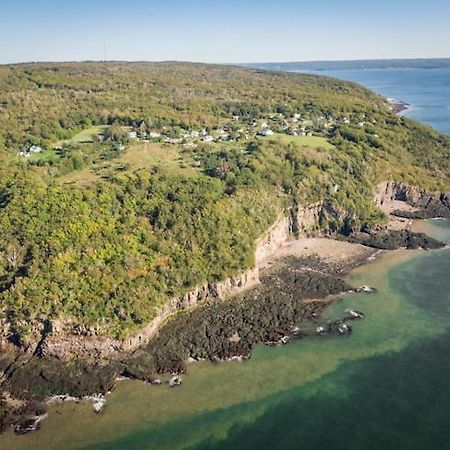 Maregold Centre - Juniper Cabin And Rose Cabin Victoria Beach 外观 照片