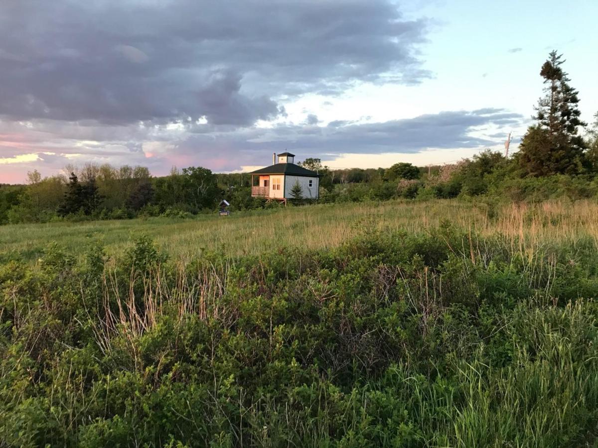 Maregold Centre - Juniper Cabin And Rose Cabin Victoria Beach 外观 照片