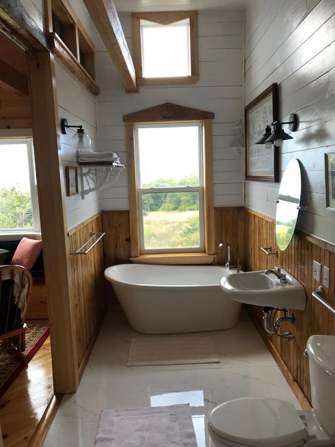 Maregold Centre - Juniper Cabin And Rose Cabin Victoria Beach 外观 照片