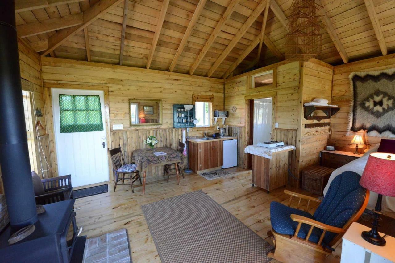 Maregold Centre - Juniper Cabin And Rose Cabin Victoria Beach 外观 照片